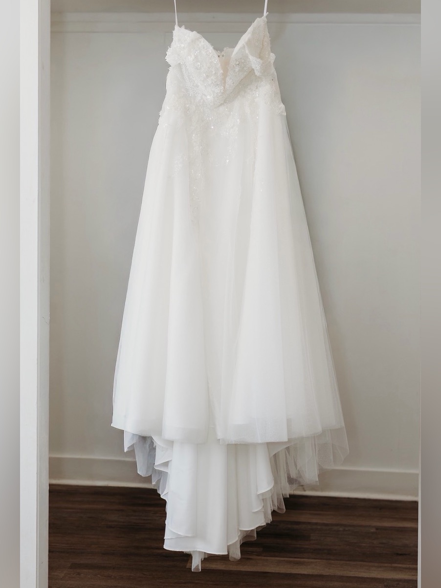 Stacees Sparkly A-Line Floral Embroidered Lace Sweep Train Wedding Dress
